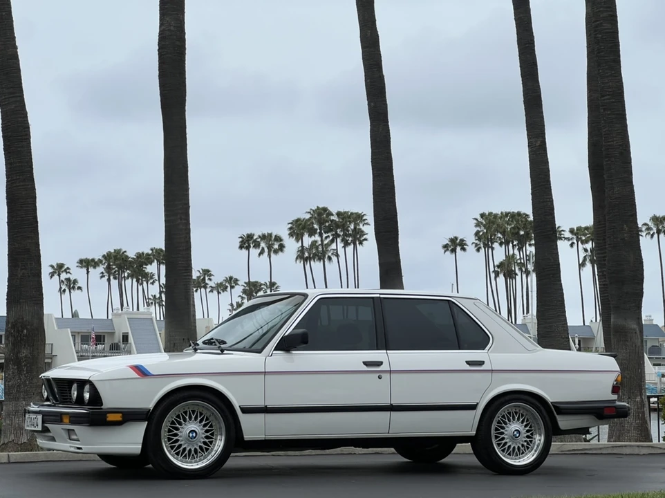 1987 BMW E28 5 Series - Image 2 of 31