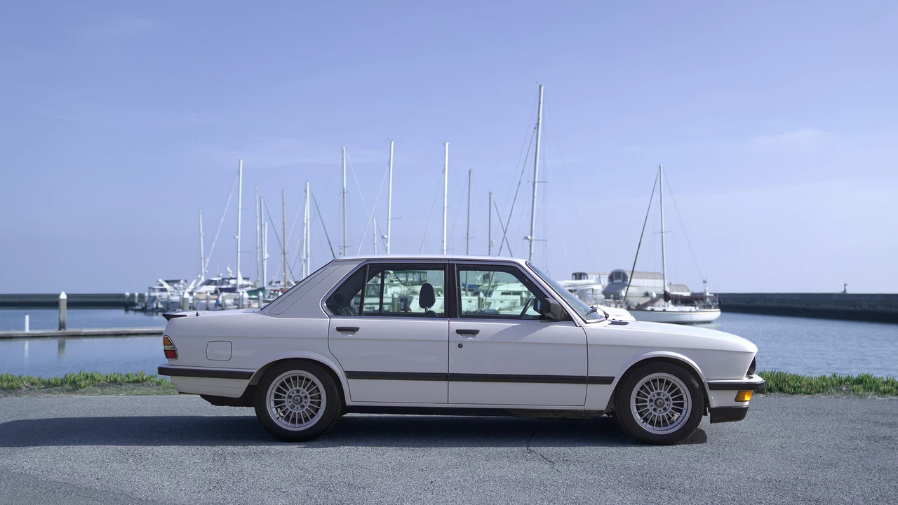 1987 BMW E28 5 Series - Image 10 of 31