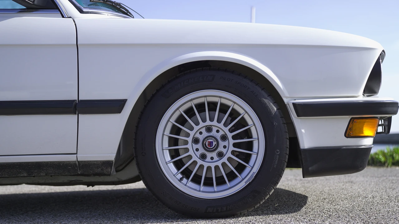 1987 BMW E28 5 Series - Image 24 of 31
