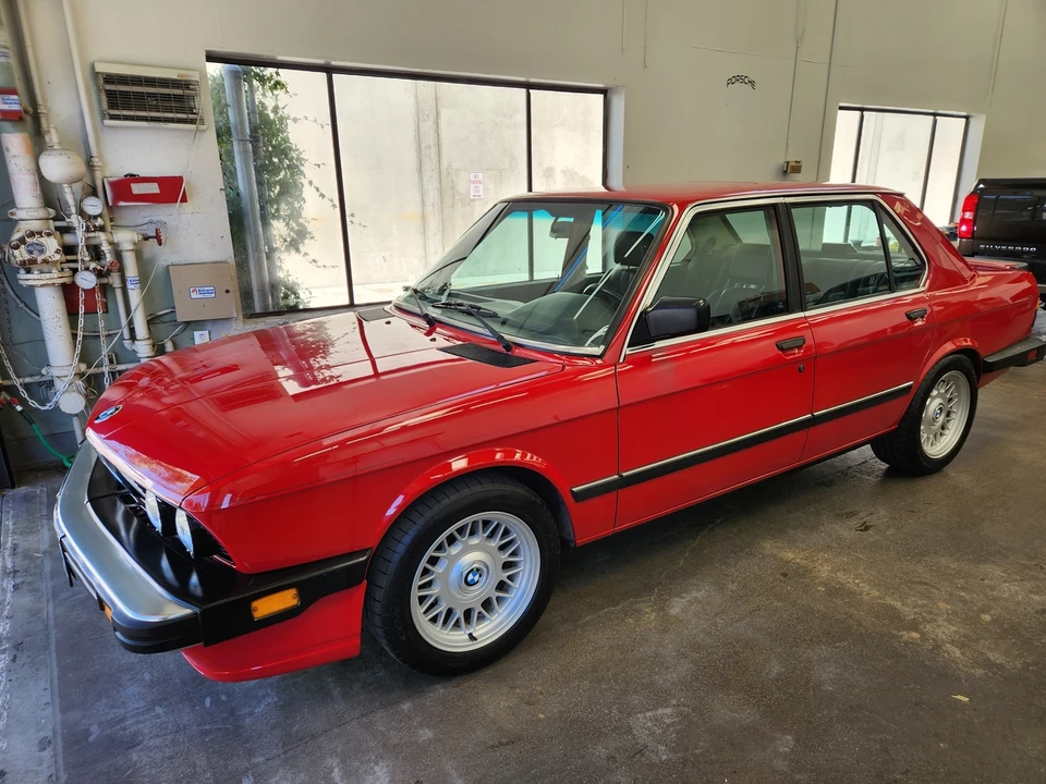 1987 BMW E28 5 Series - Image 2 of 31