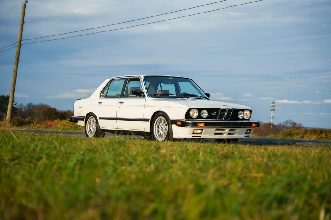 1987 BMW E28 5 Series - Image 2 of 31