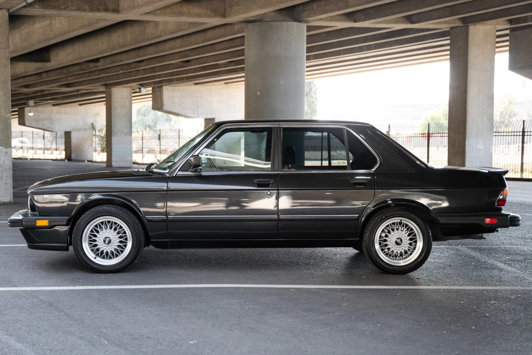 1987 BMW E28 5 Series - Image 4 of 31