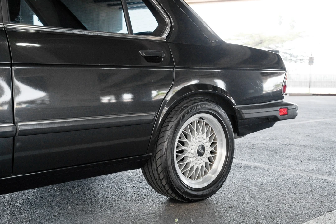 1987 BMW E28 5 Series - Image 11 of 31