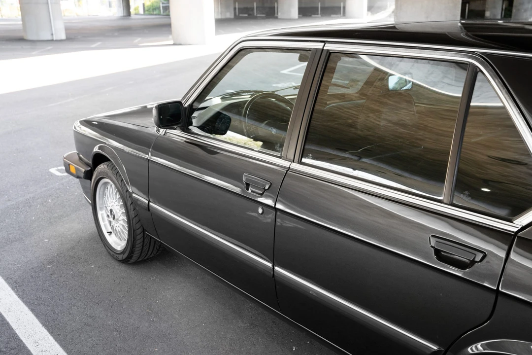 1987 BMW E28 5 Series - Image 13 of 31
