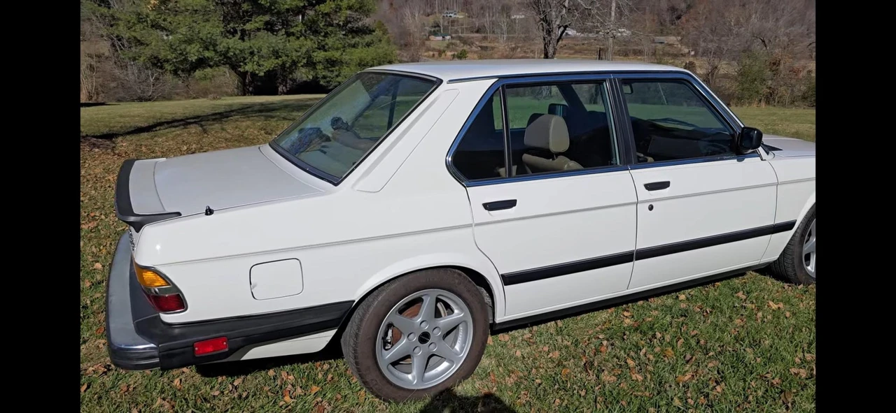 1987 BMW E28 5 Series - Image 14 of 31