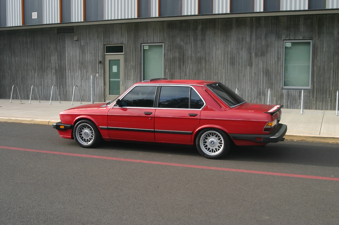 1987 BMW E28 5 Series - Image 14 of 31