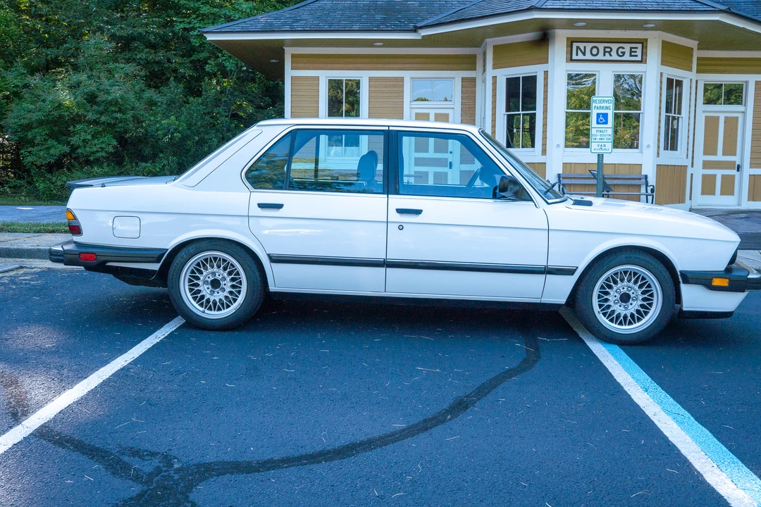 1987 BMW E28 5 Series - Image 9 of 31