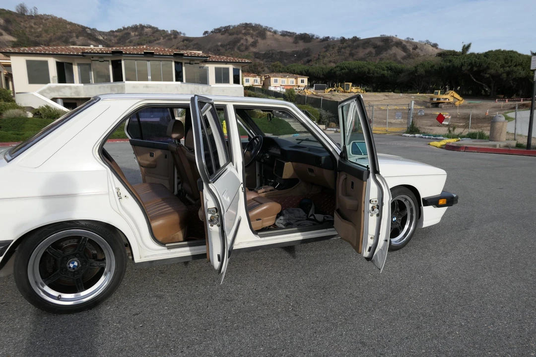 1987 BMW E28 5 Series - Image 24 of 31