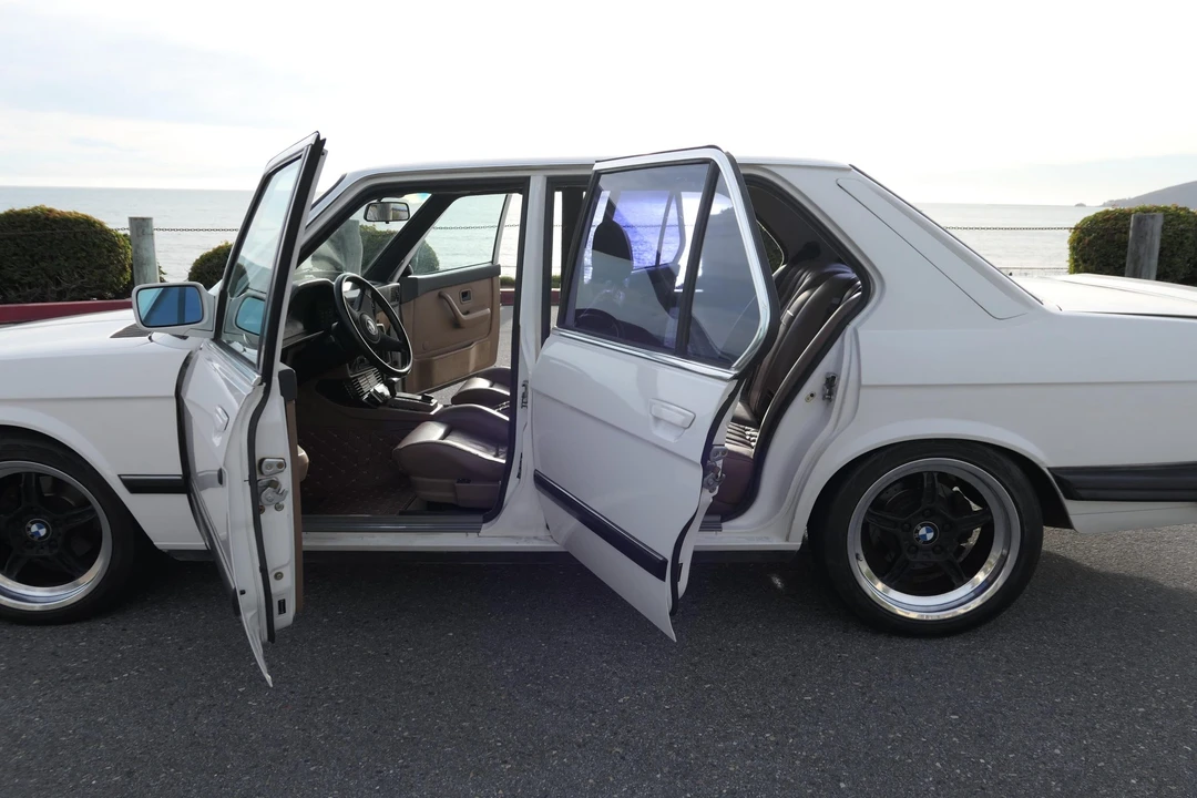 1987 BMW E28 5 Series - Image 26 of 31