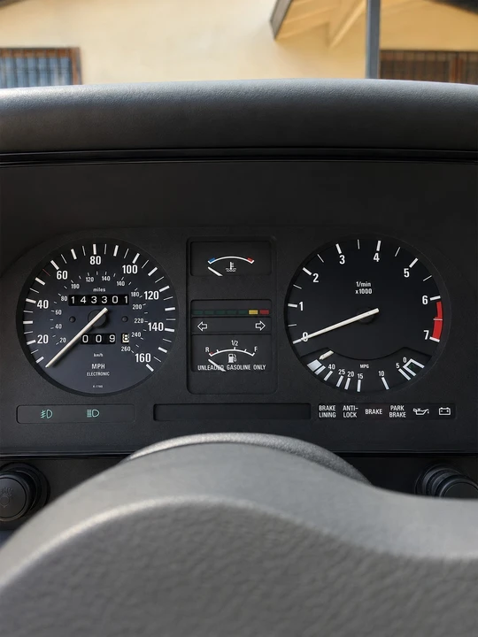 1987 BMW E24 6 Series - Image 30 of 31