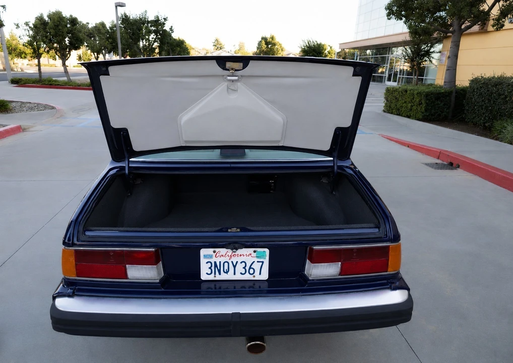 1987 BMW E24 6 Series - Image 19 of 31