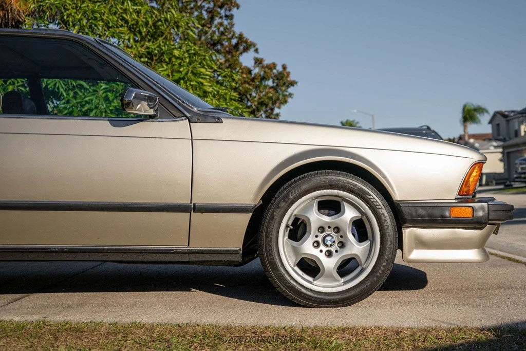 1987 BMW E24 6 Series - Image 11 of 12
