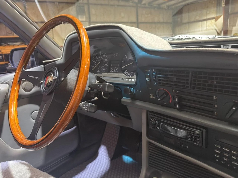 1987 BMW E24 6 Series - Image 16 of 31