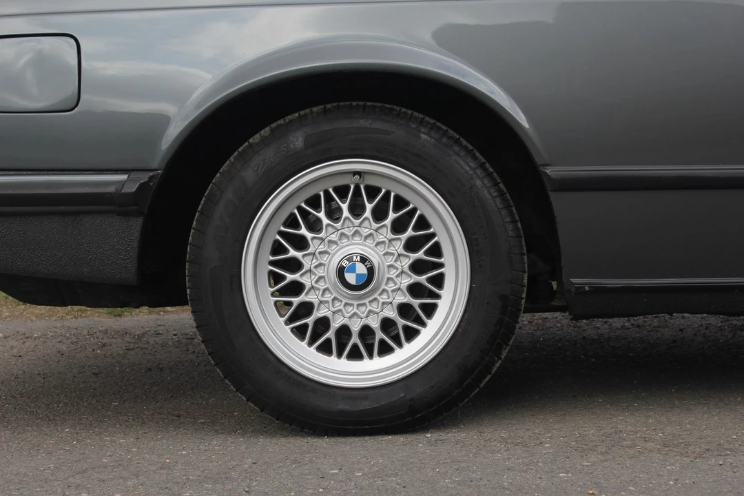 1987 BMW E24 6 Series - Image 15 of 30