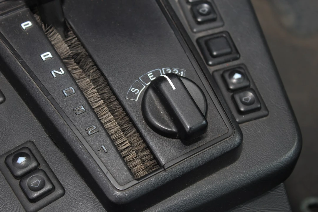1987 BMW E24 6 Series - Image 26 of 30