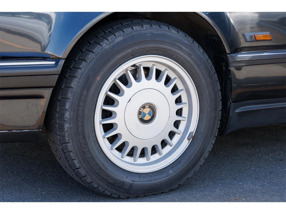 1987 BMW E32 7 Series - Image 7 of 15