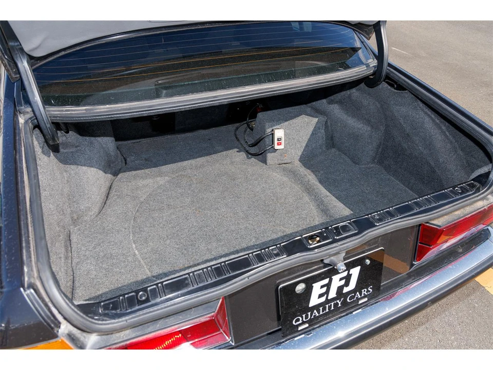 1987 BMW E32 7 Series - Image 10 of 15