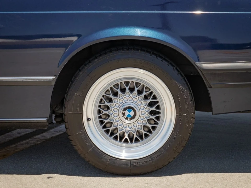 1987 BMW E24 6 Series - Image 9 of 30