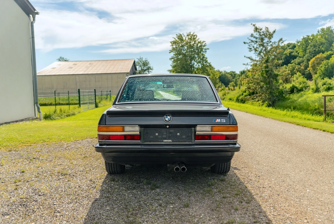 1987 BMW E28 M5 - Image 20 of 31