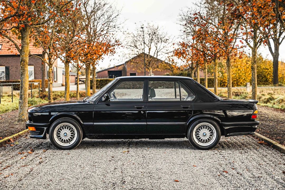 1987 BMW E28 M5 - Image 28 of 31