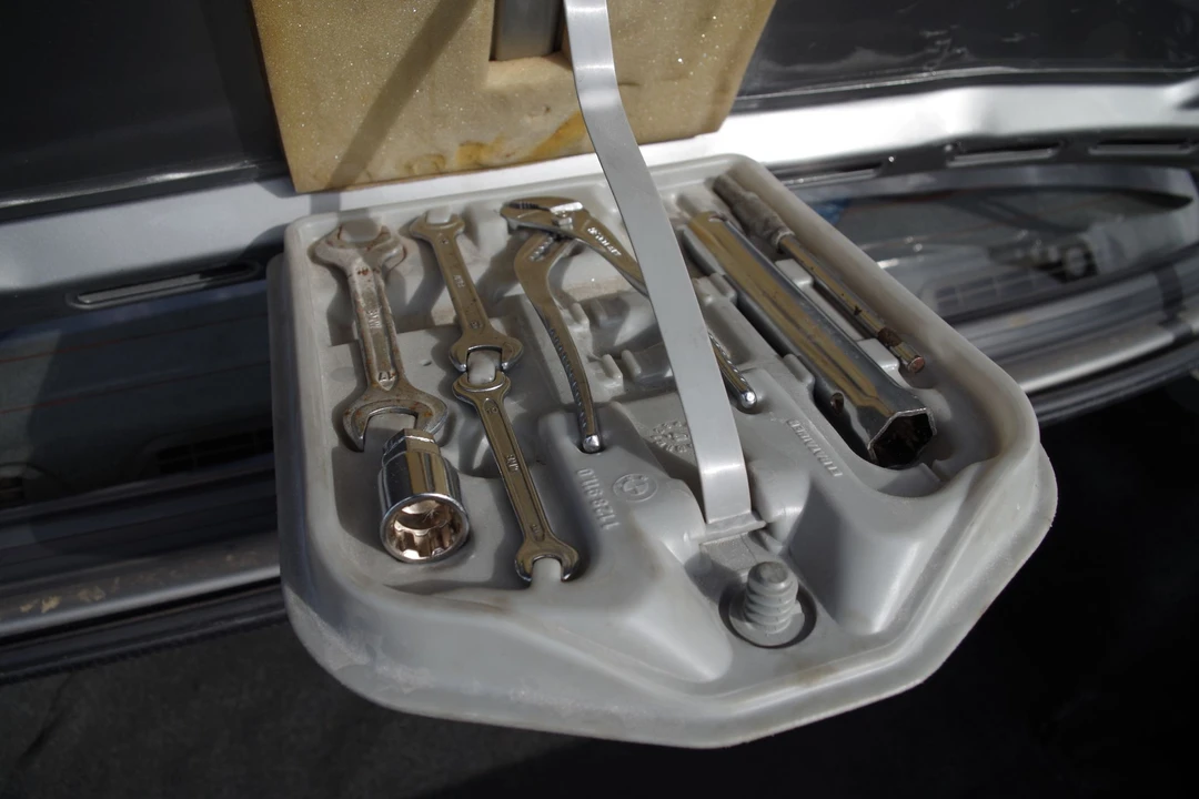 1987 BMW E30 3 Series - Image 30 of 31