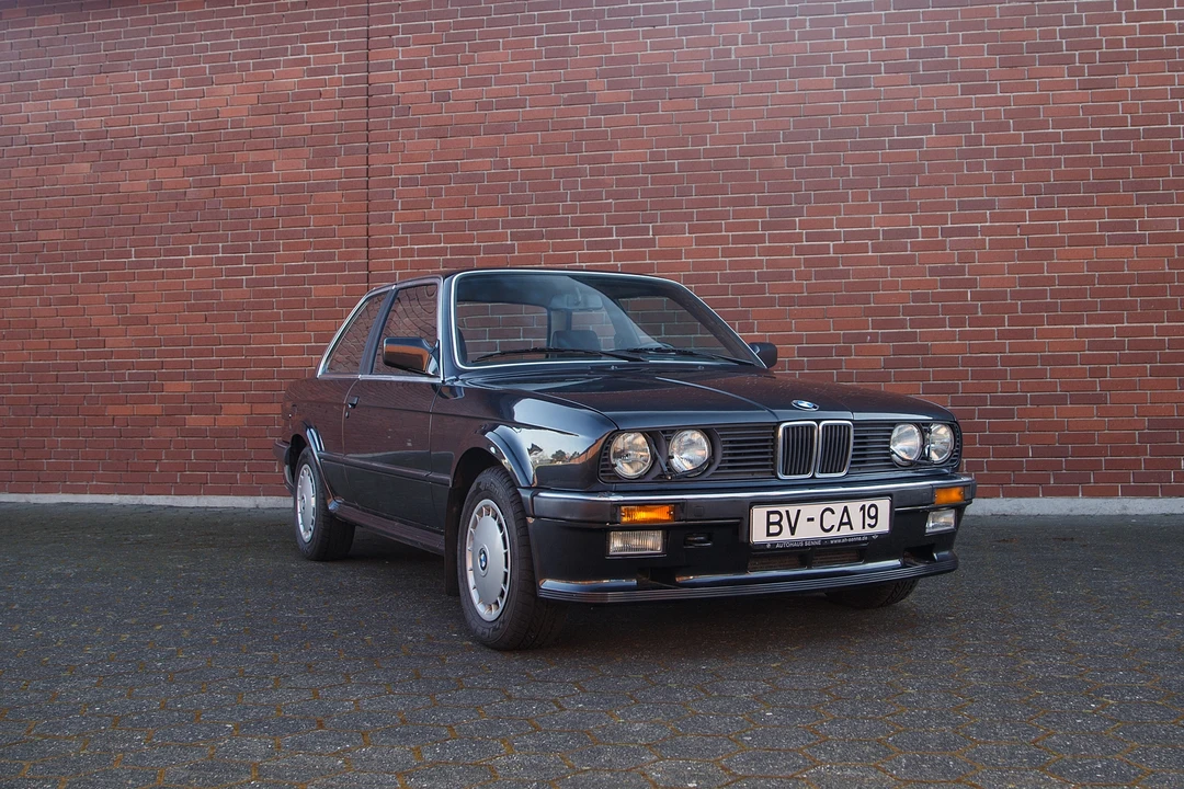 1987 BMW E30 3 Series - Image 9 of 31