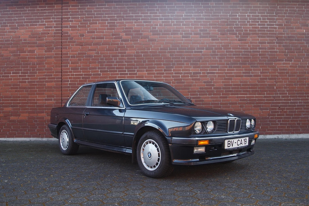 1987 BMW E30 3 Series - Image 11 of 31