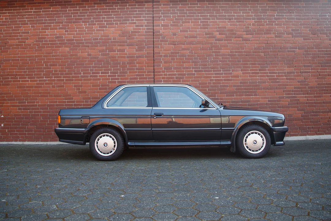 1987 BMW E30 3 Series - Image 14 of 31