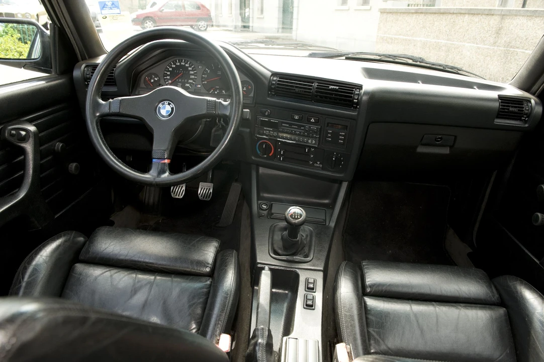 1987 BMW E30 M3 - Image 5 of 9