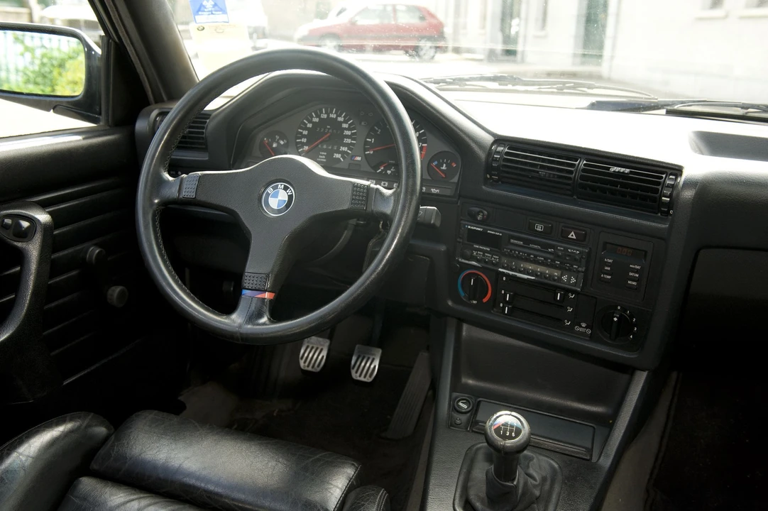 1987 BMW E30 M3 - Image 6 of 9