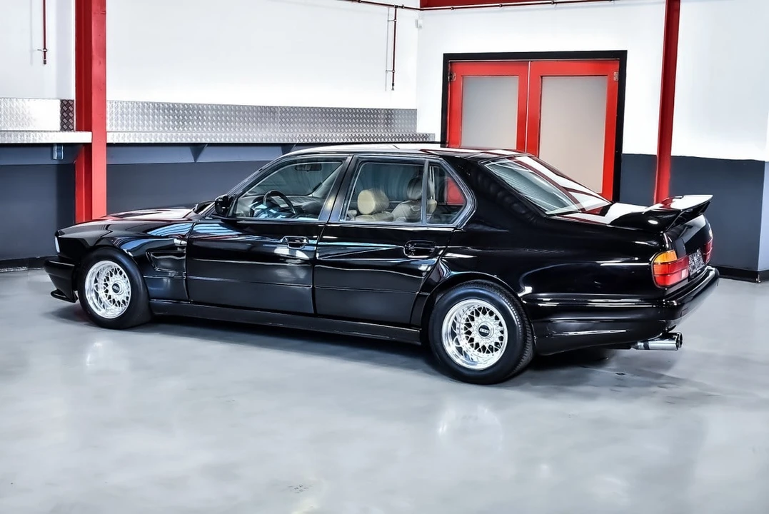 1987 BMW E32 7 Series - Image 25 of 30
