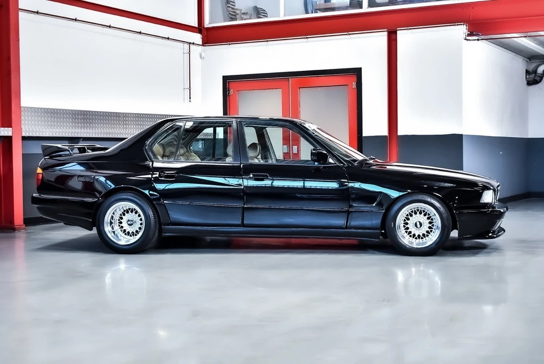 1987 BMW E32 7 Series - Image 15 of 30
