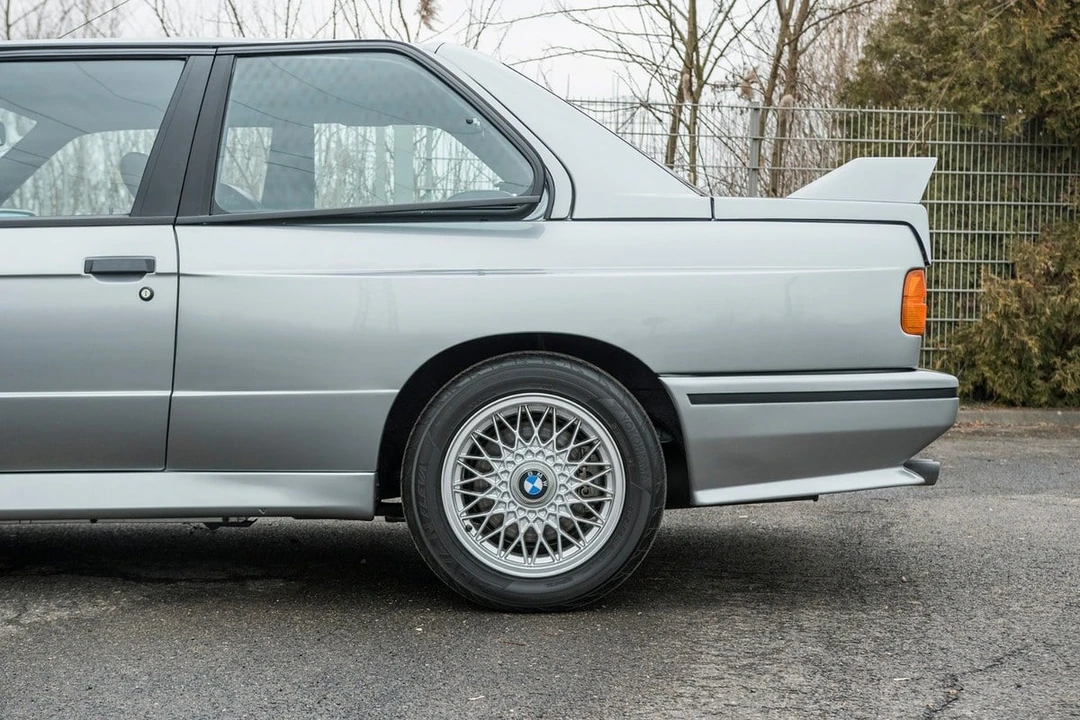 1987 BMW E30 M3 - Image 16 of 30