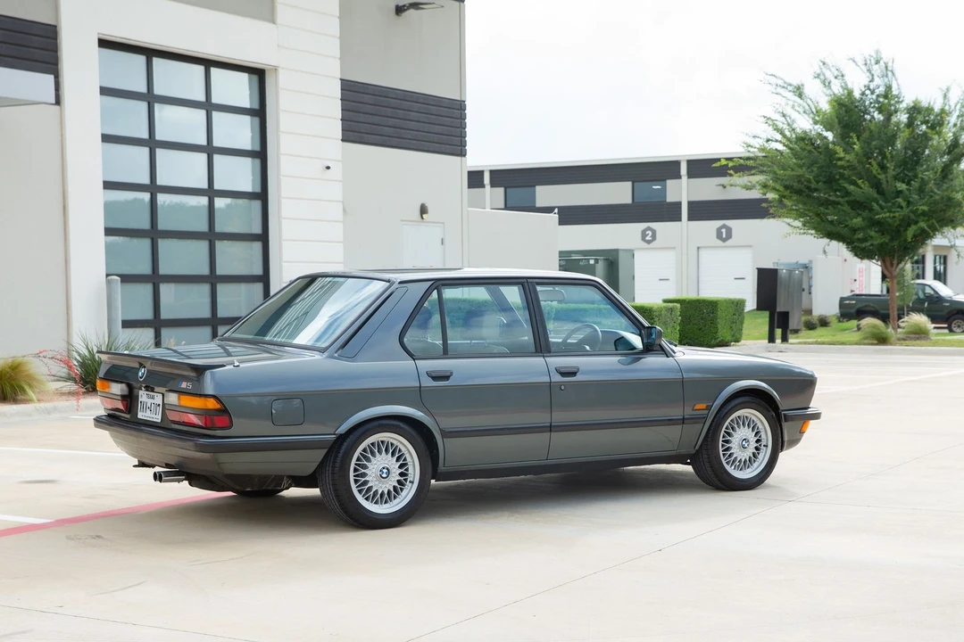 1987 BMW E28 M5 - Image 13 of 31