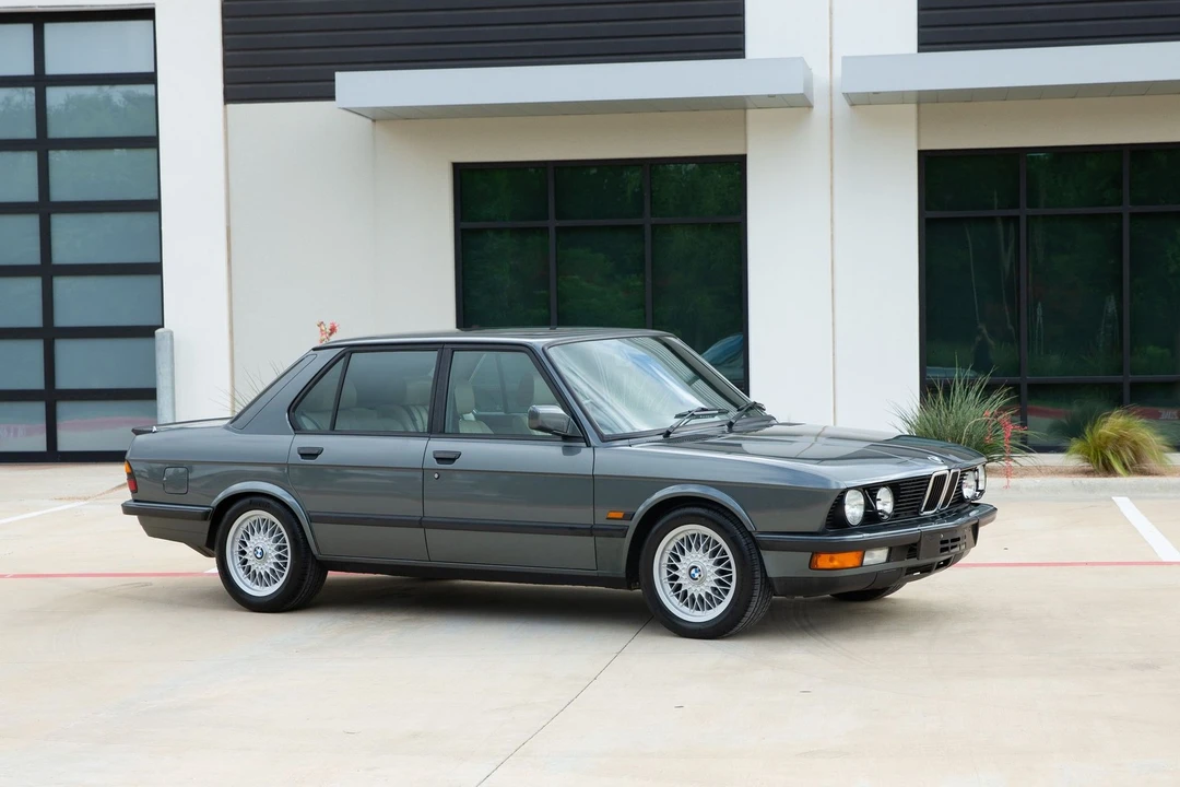 1987 BMW E28 M5 - Image 17 of 31