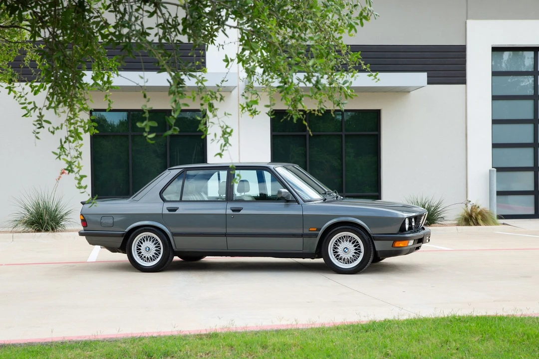 1987 BMW E28 M5 - Image 4 of 31
