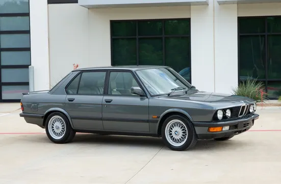 1987 BMW M5 Euro M88/3 5-Speed Manual