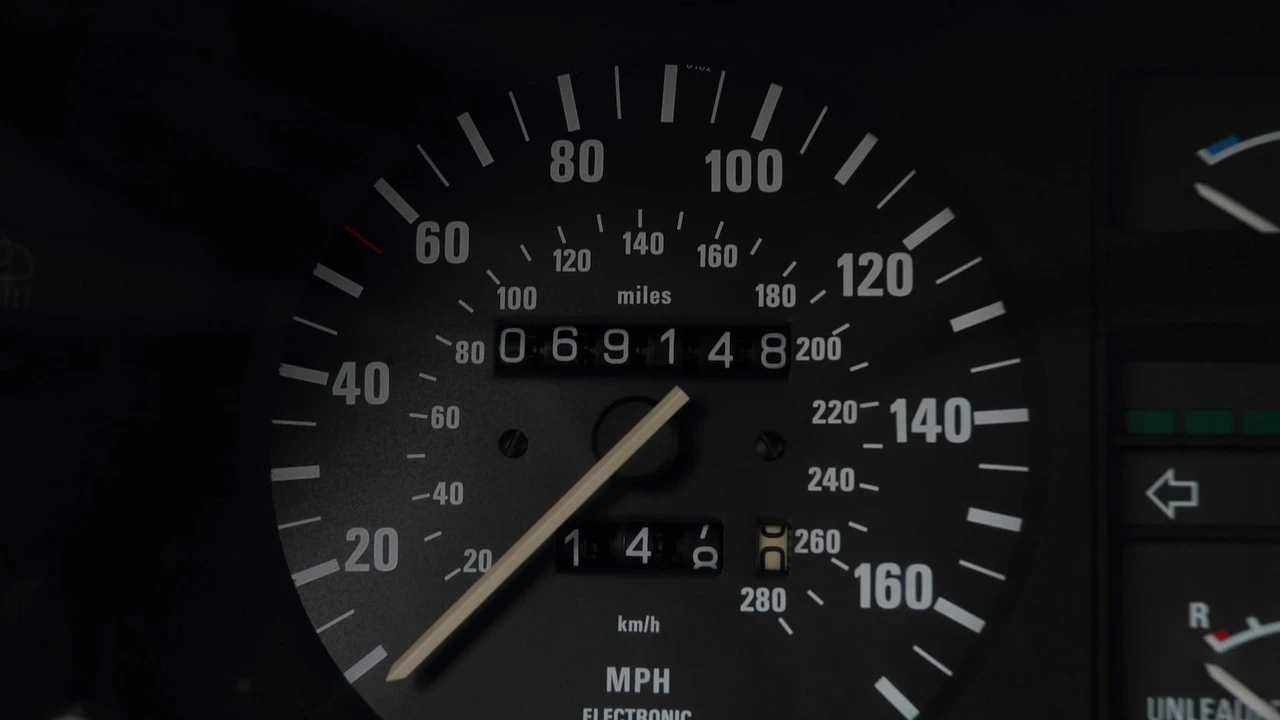 1987 BMW E24 M635CSi & M6 - Image 11 of 20