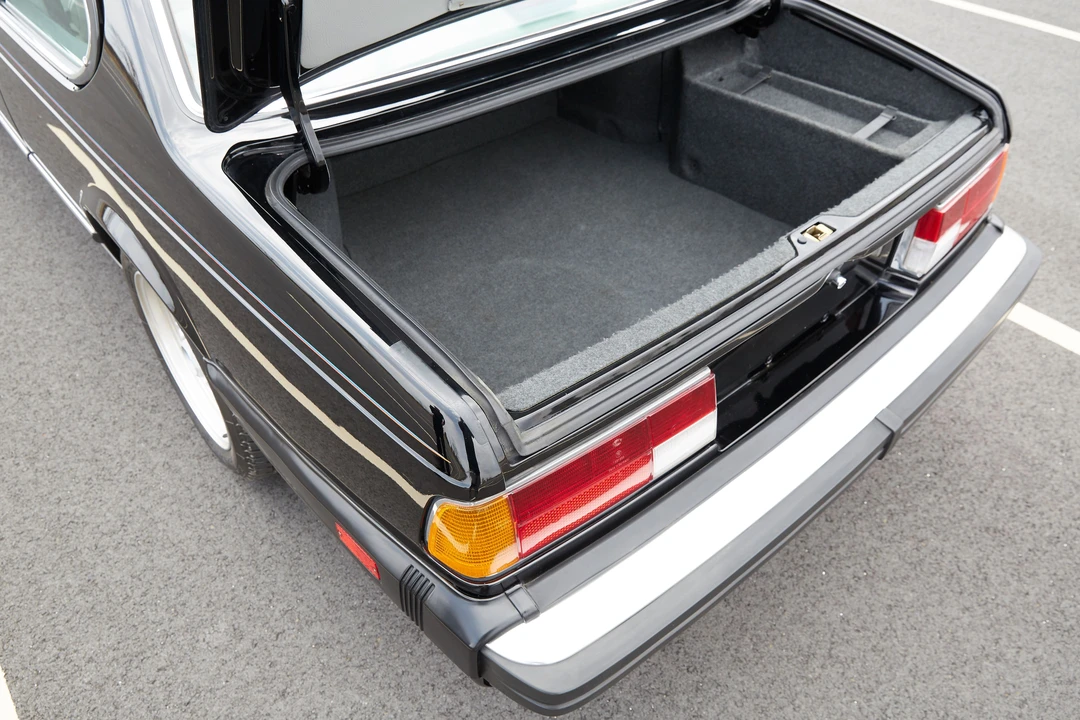 1987 BMW E24 M635CSi & M6 - Image 15 of 31