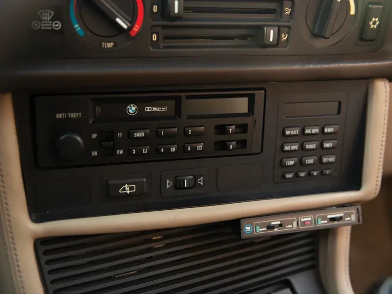 1987 BMW E24 M635CSi & M6 - Image 15 of 28