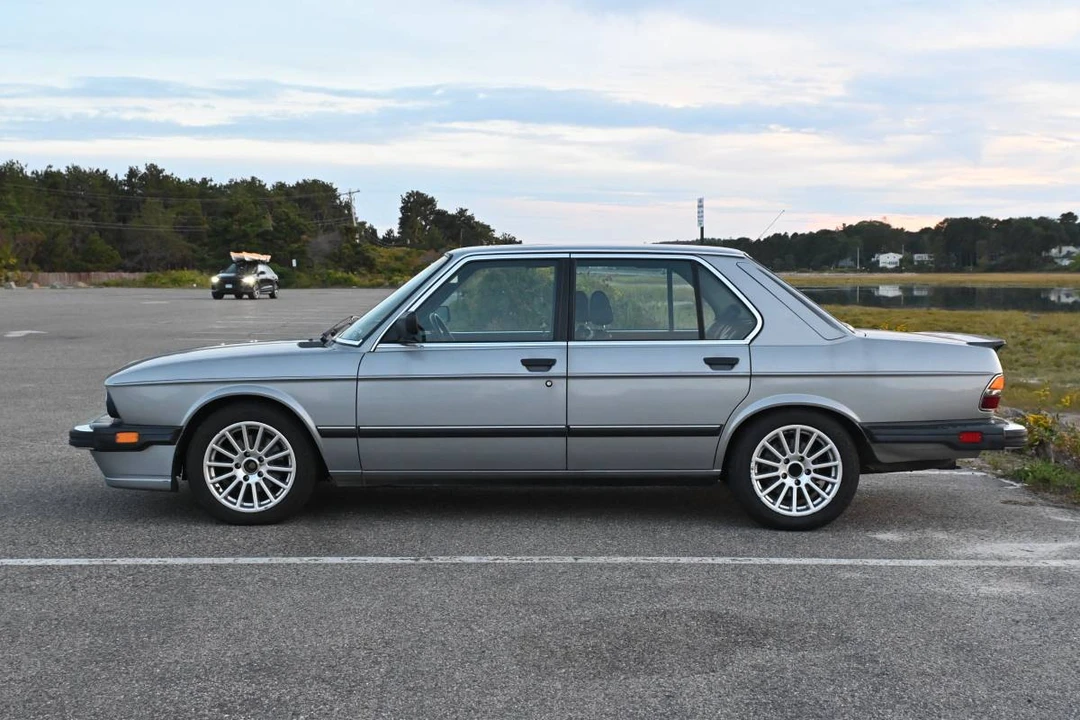 1987 BMW E28 5 Series - Image 19 of 20