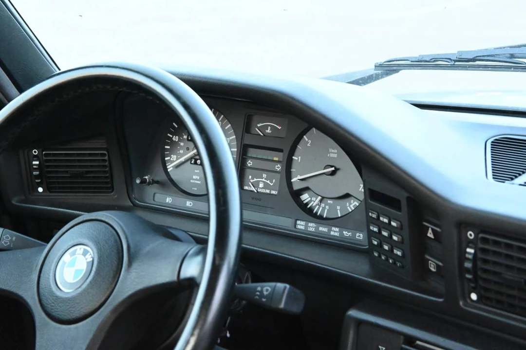 1987 BMW E28 5 Series - Image 11 of 20
