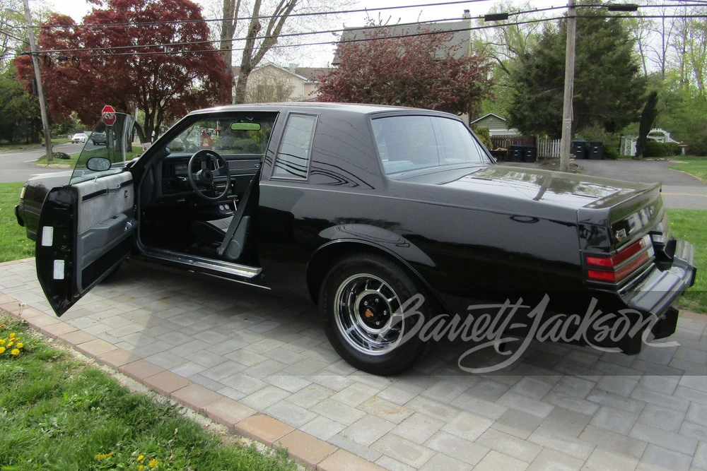 1987 Buick Grand National - Image 10 of 18