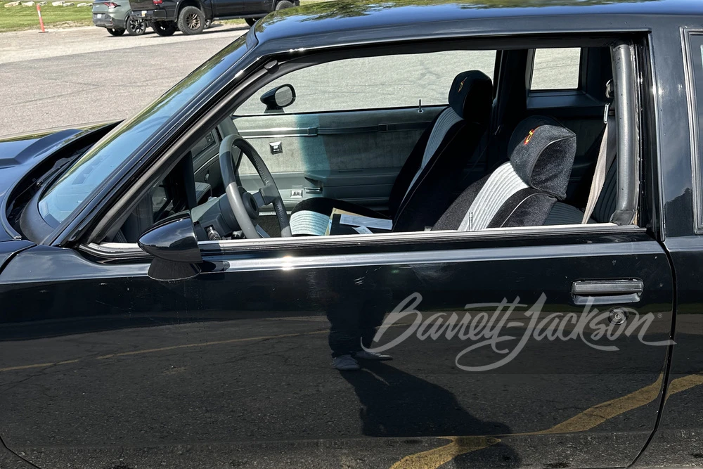 1987 Buick Grand National - Image 17 of 19