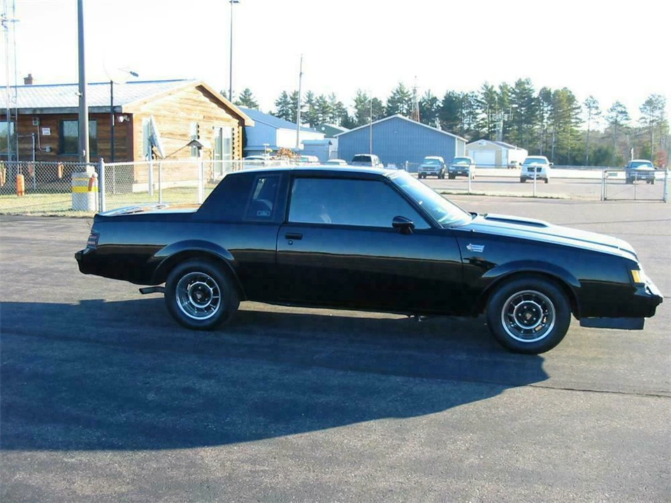 1987 Buick Grand National - Image 5 of 5