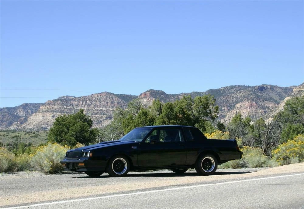 1987 Buick Grand National - Image 4 of 5