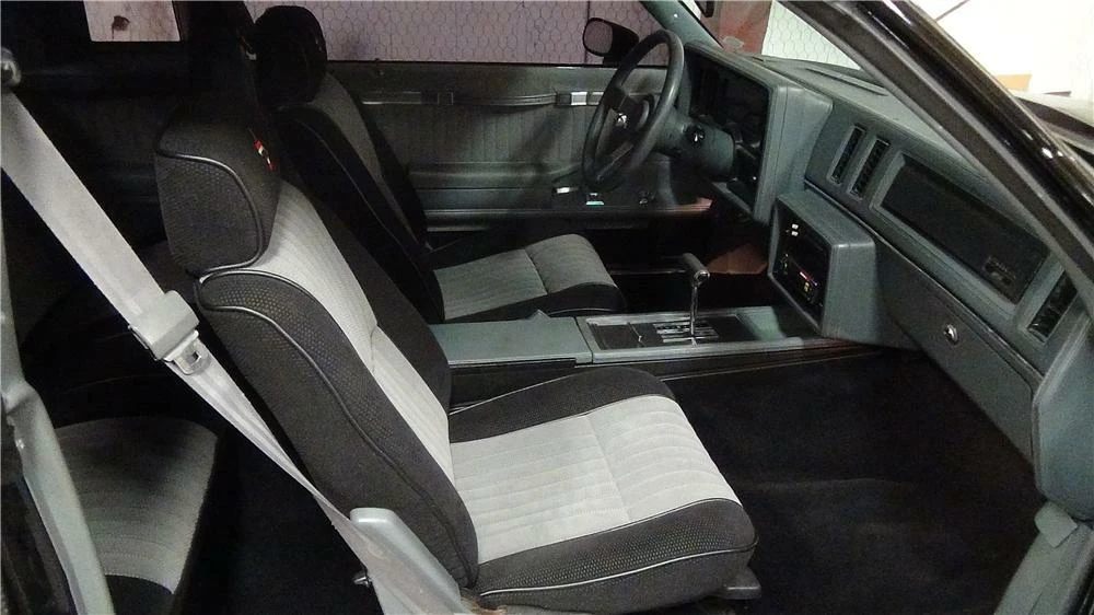 1987 Buick Grand National - Image 4 of 5