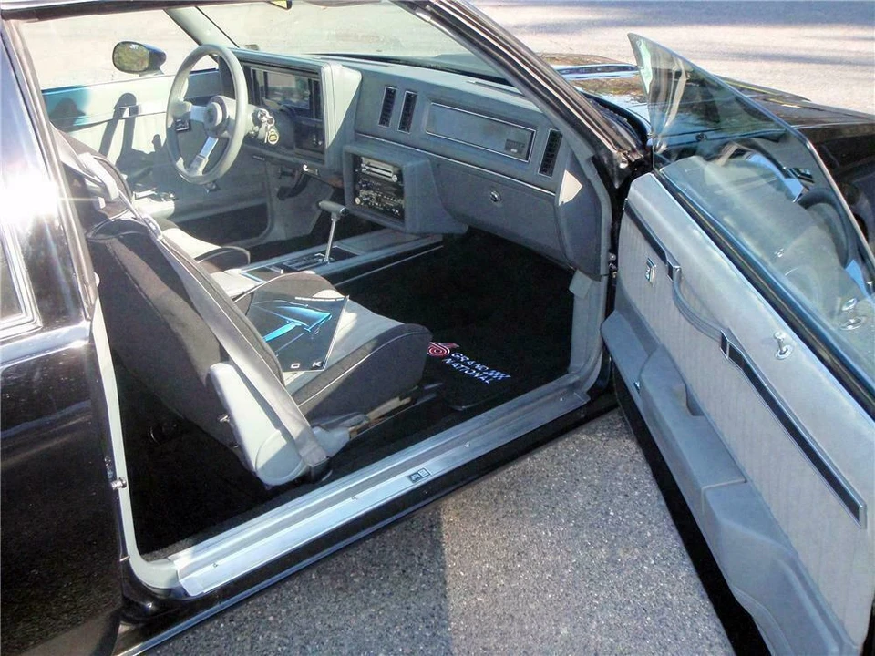 1987 Buick Grand National - Image 4 of 5
