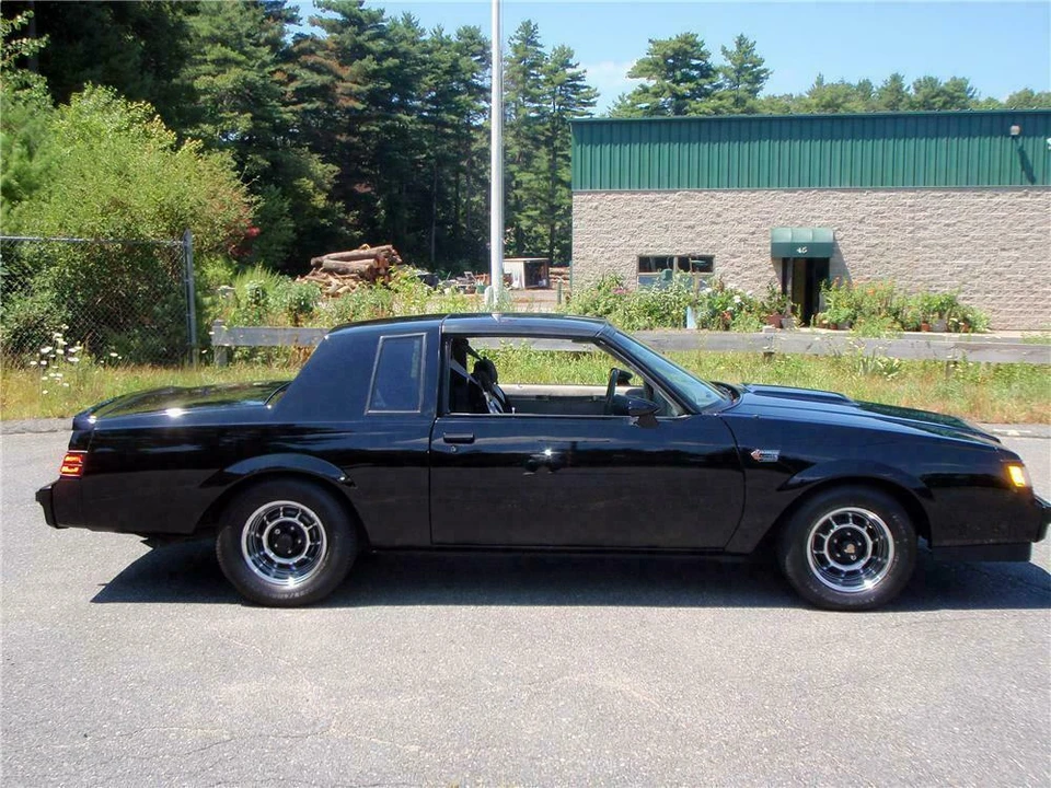 1987 Buick Grand National - Image 5 of 5