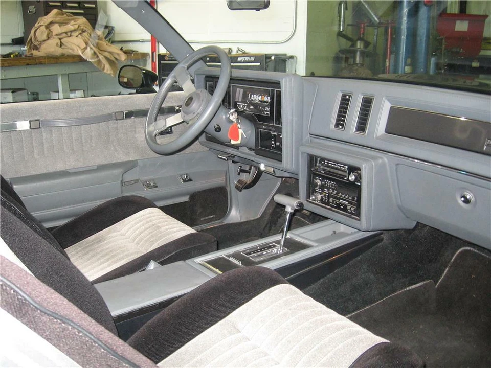 1987 Buick Grand National - Image 4 of 5